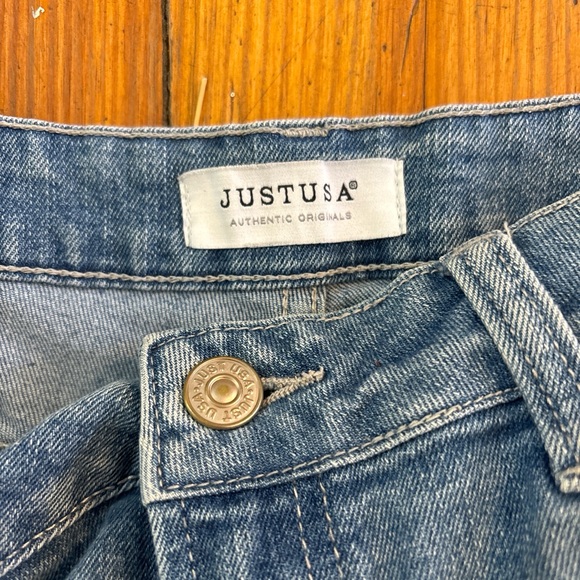 Lace short - Picture 3 of 4